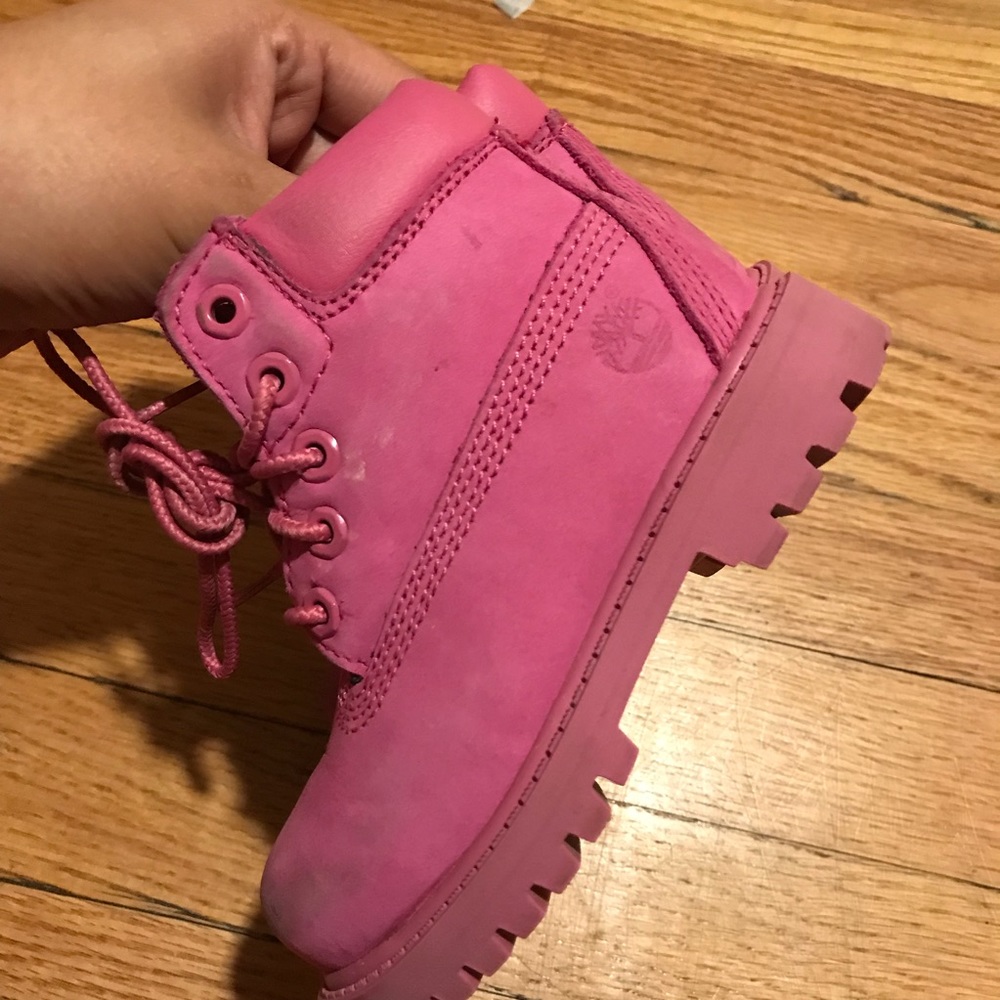 Pink Timberlands - Picture 3 of 3